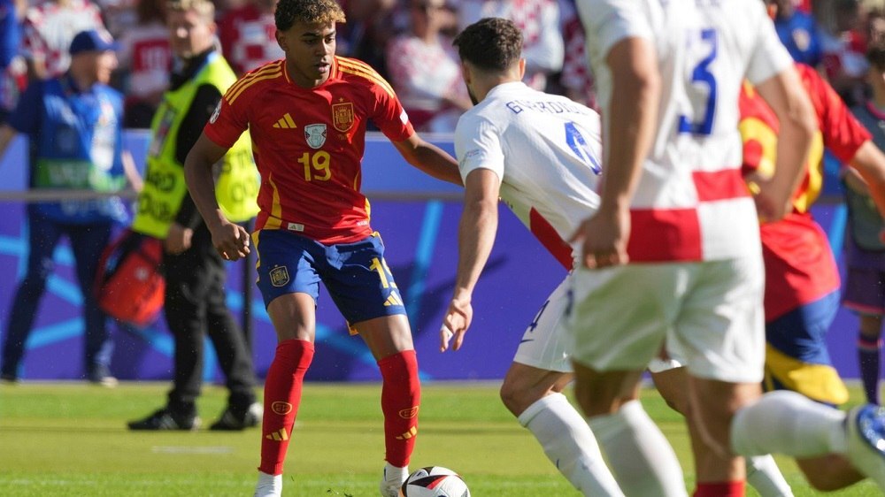 اعجوبه ای 16 ساله که قلب کروات ها را هدف گرفت؛ چرا «لامینه یامال» بازیکن بسیار خاص یورو 2024 است؟