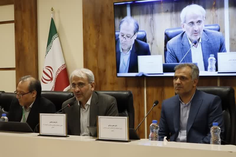 ۱۵۰ هزار مترمربع ابنیه دانشگاه آزاد در اختیار سرا‌های نوآوری/ گشایش 2 مگاپروژه فناوری در سال‌جاری