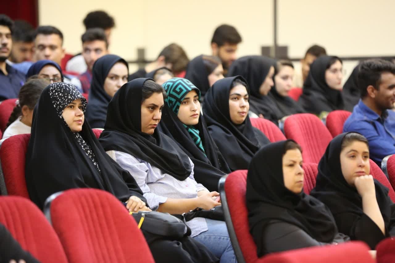 دانشگاه خلّاق و اثرگذار باید جایگاه رهبری در جامعه داشته باشد