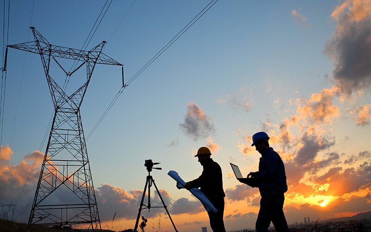 ریشه‌یابی هدررفت ظرفیت‌های فناورانه در صنعت برق  بهبود شبکه با ۶۰۰ سوئیچ!