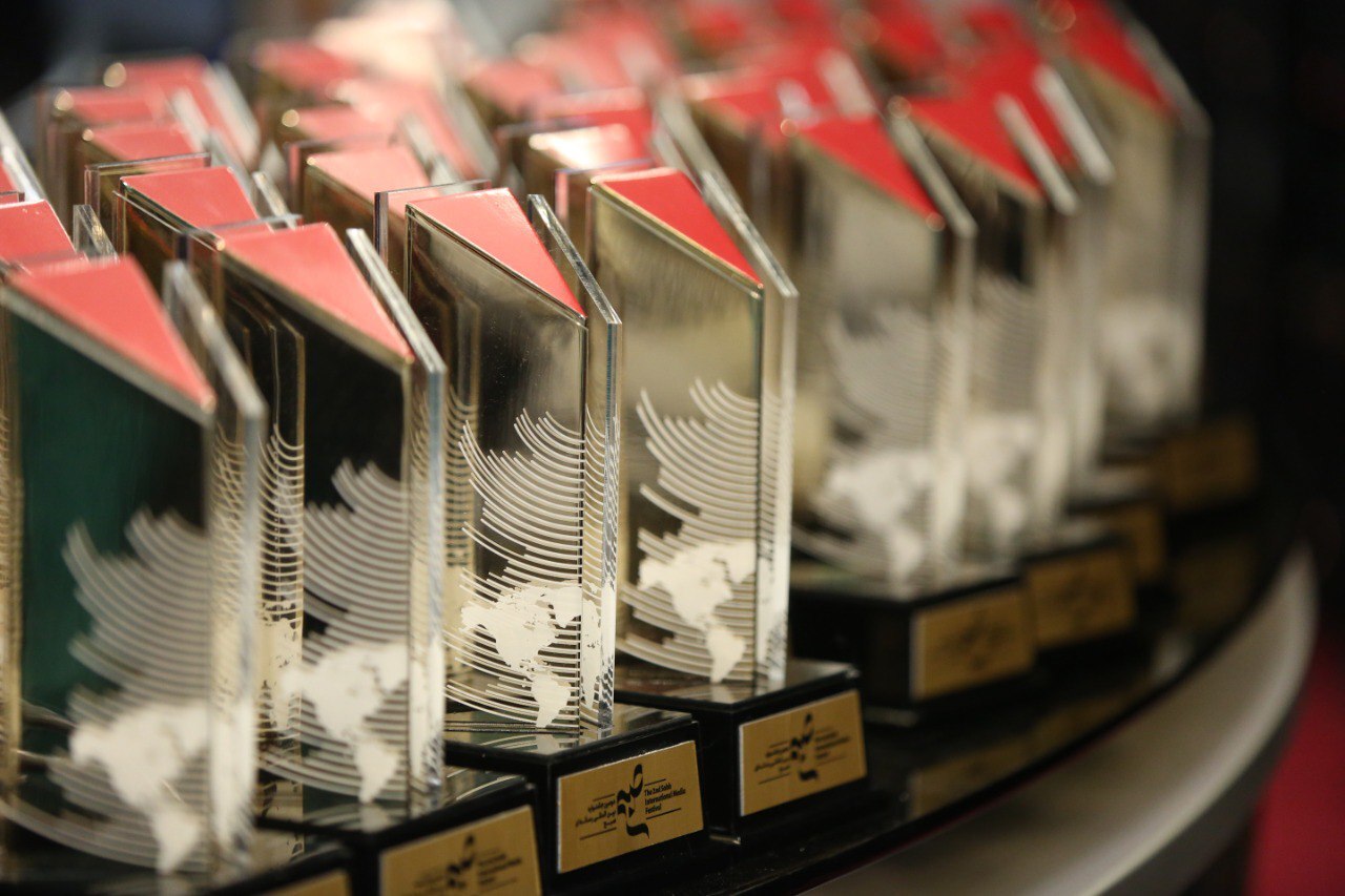 رویداد رسانه‌ای «صبح» برگزیدگانش را شناخت/ «شهید جمهور» مهمان ویژه‌ای که به مراسم نرسید