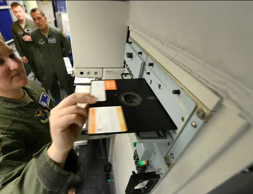 ۱۱ حقیقت درباره «فلاپی‌دیسک»/ عمر اولین فلاپی‌دیسک‌ها به بیش از نیم‌قرن پیش برمی‌گردد!  