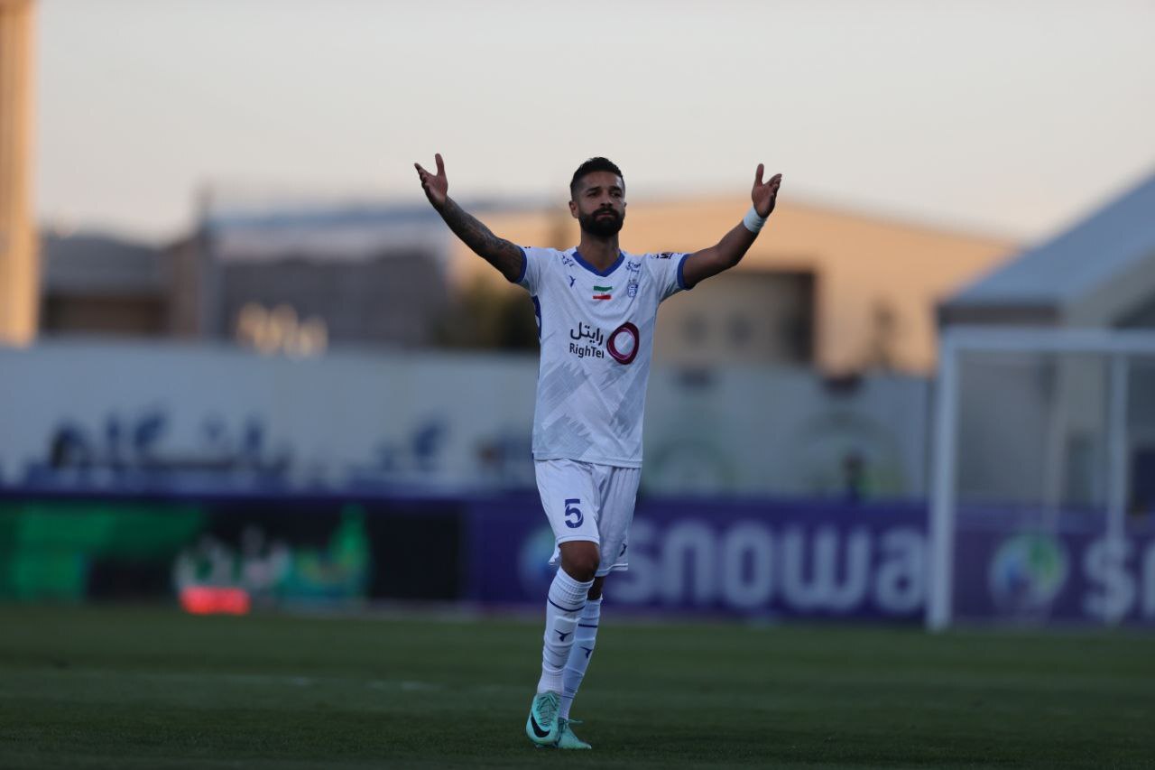 مرور حواشی آخرین تقابل استقلال و گلگهر| مرور حواشی آخرین تقابل استقلال و گلگهر|