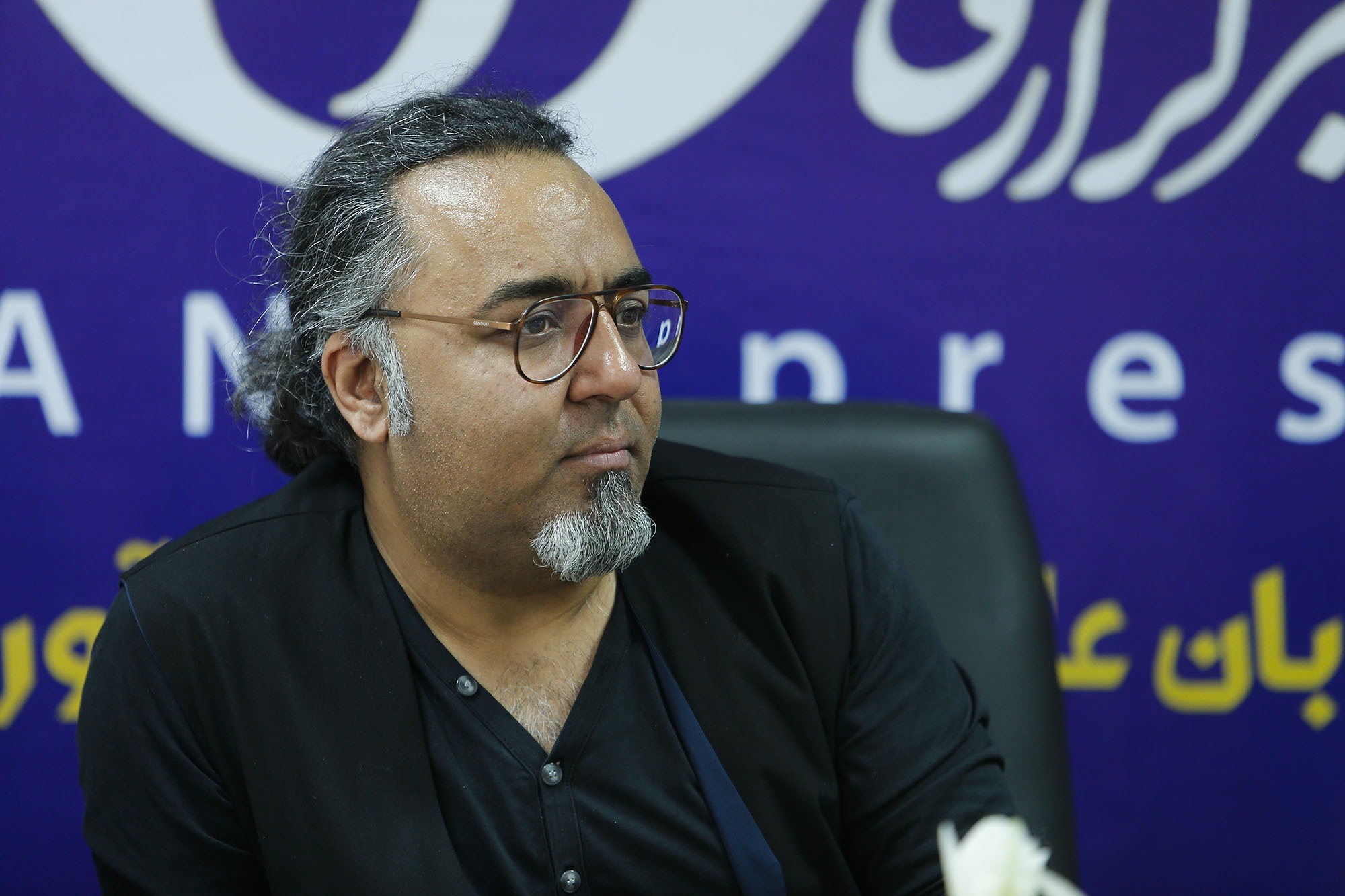 فضای موسیقی سنتی حمایتی نیست/اسپانسر پول خود را صرف حمایت از گروه موسیقی اصیل نمیکند فضای موسیقی سنتی حمایتی نیست/اسپانسر پول خود را صرف حمایت از گروه موسیقی اصیل نمیکند