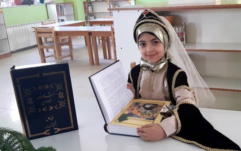 شاهنامه کتاب خردورزی و احترام است/ تجربه نیکوی شاهنامهخوان بر پرده سینما +فیلم شاهنامه کتاب خردورزی و احترام است/ تجربه نیکوی شاهنامهخوان بر پرده سینما +فیلم