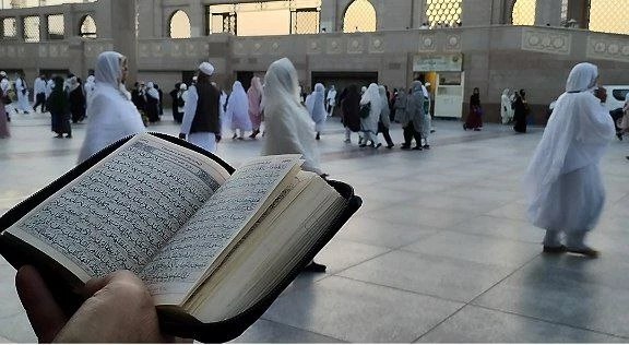 در پناه بهشت بقیع + عکس در پناه بهشت بقیع + عکس