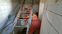 سقوط مردی به چاه ۷ متری که زیر حمام مخفی بود! +فیلم