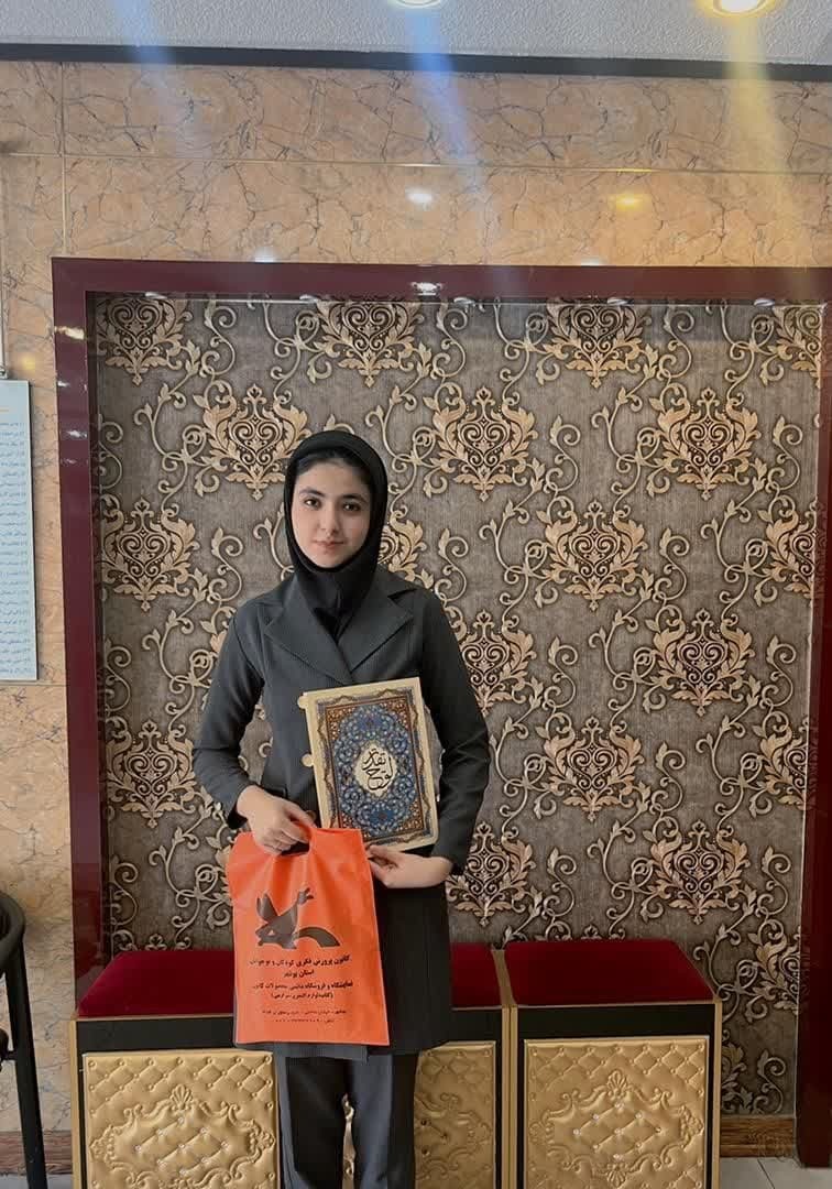 فیلم| حفظ و اجرای اشعار علوی توسط نوجوان بوشهر فقط در ۵ روز فیلم| حفظ و اجرای اشعار علوی توسط نوجوان بوشهر فقط در ۵ روز