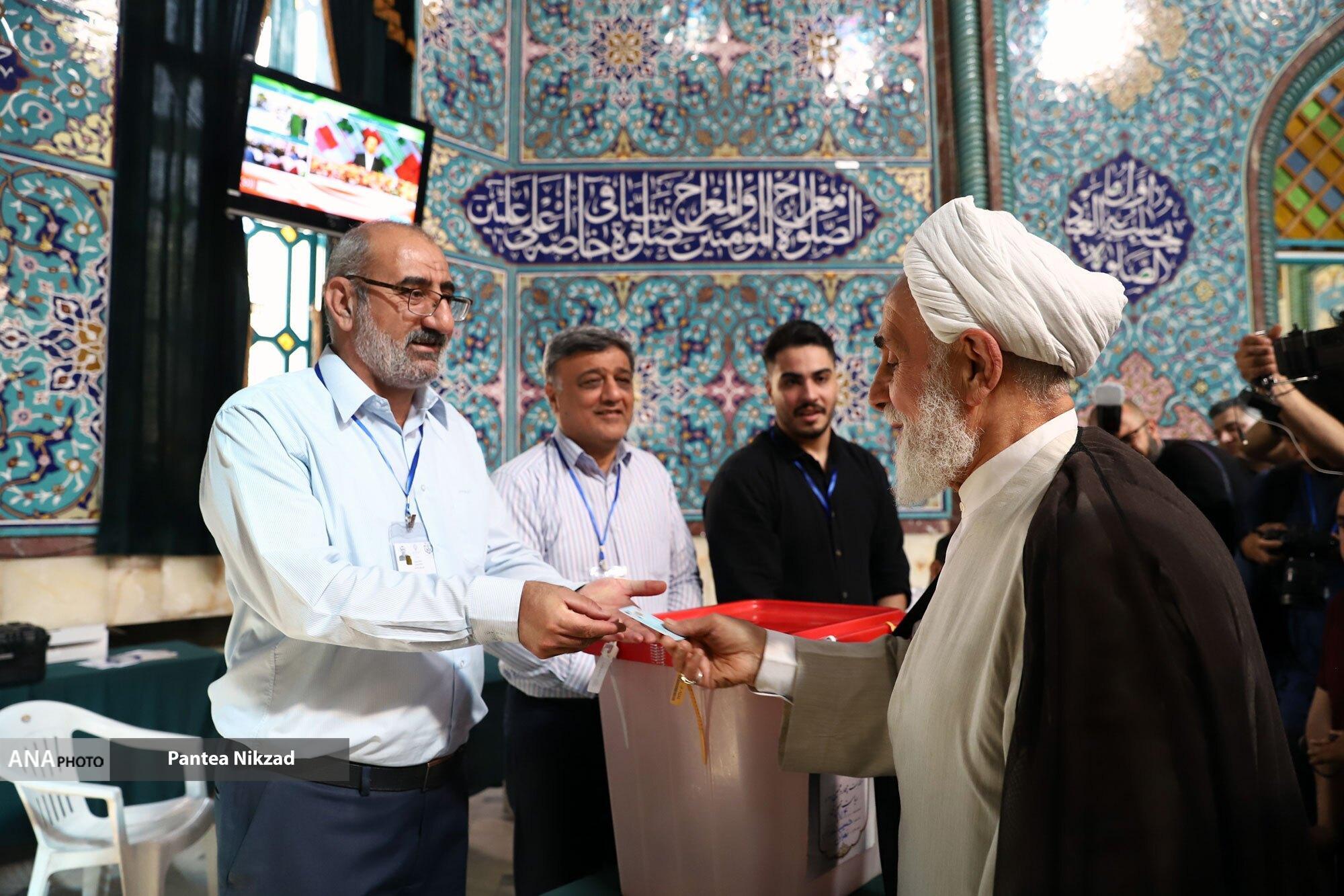 نگاهی به انتخابات از دوربین آنا نگاهی به انتخابات از دوربین آنا