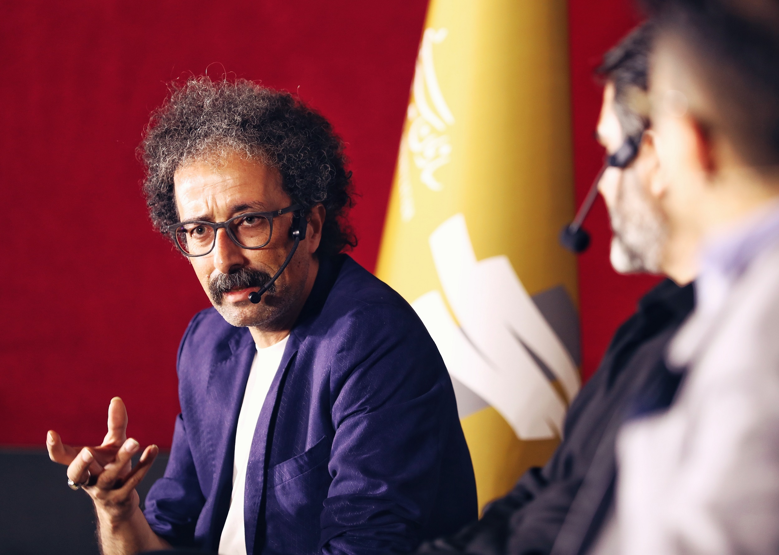 سانسور در جهان هوش مصنوعی!/ اگر کمپانی داشتیم، «زینال بندری» رها میشد؟ سانسور در جهان هوش مصنوعی!/ اگر کمپانی داشتیم، «زینال بندری» رها میشد؟