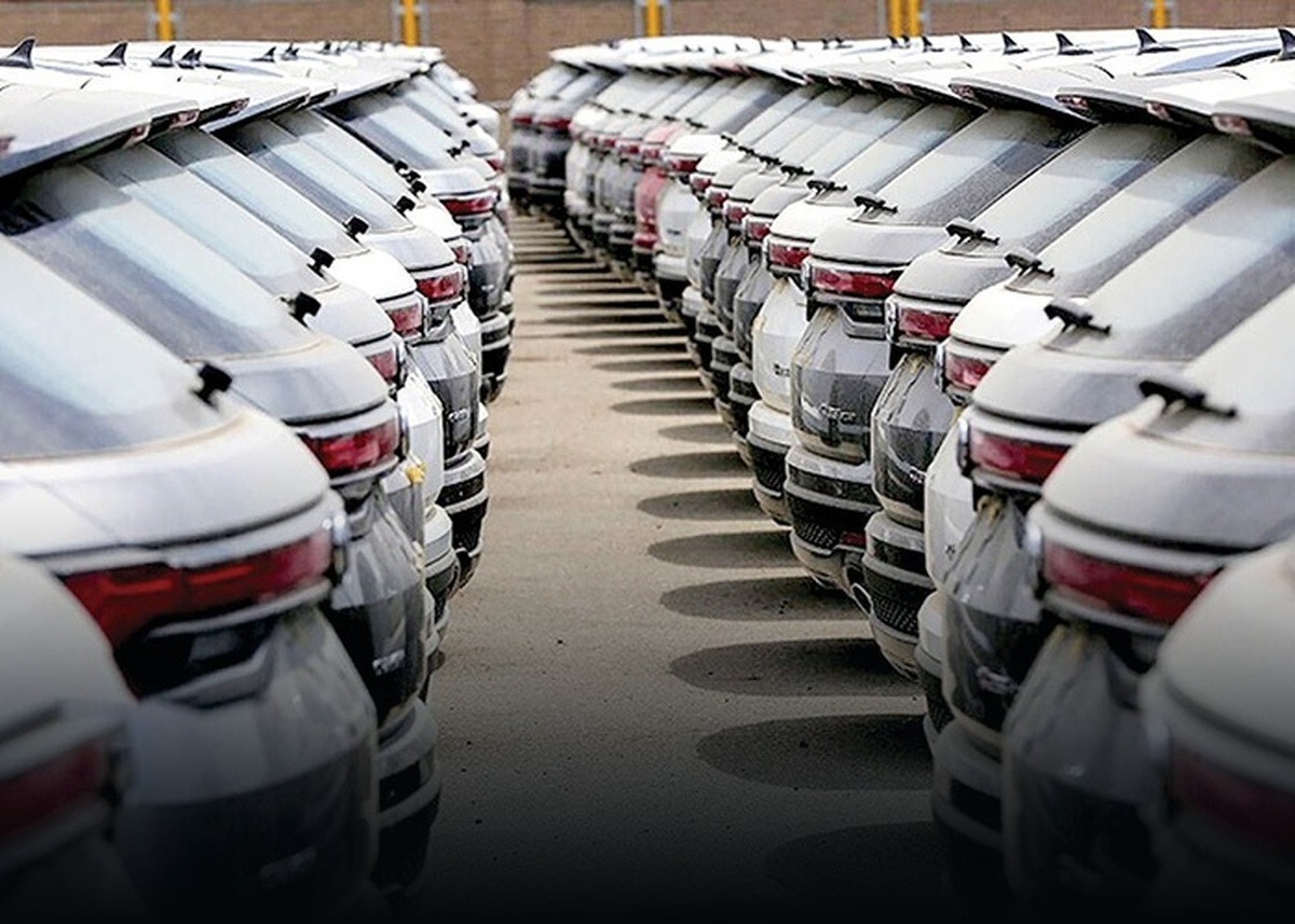 کنترل راه سفتهبازی و دلالی در بازار خودرو با اجرای یک قانون دلالی در بازار خودرو