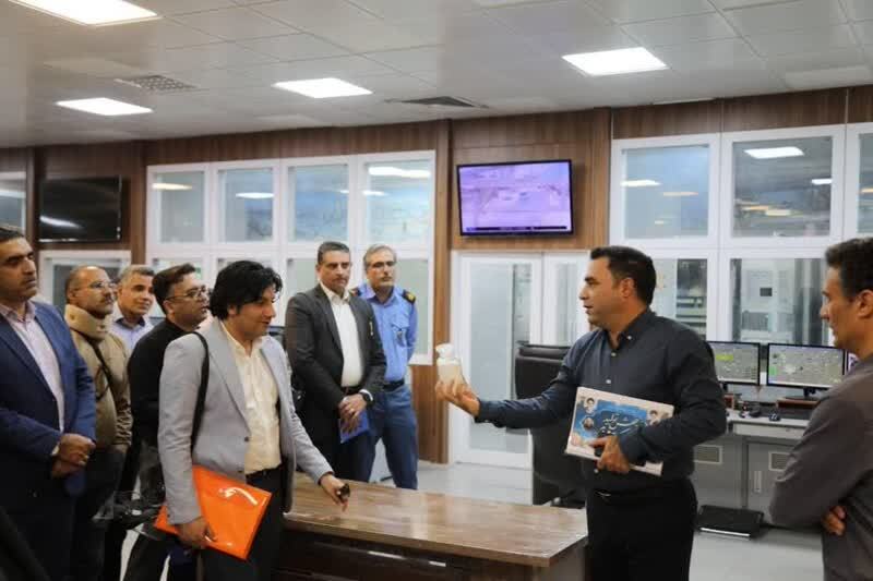 بازدید استادان بسیجی دانشگاه آزاد مرودشت از مجتمع پتروشیمی شیراز بازدید استادان بسیجی دانشگاه آزاد مرودشت از مجتمع پتروشیمی شیراز