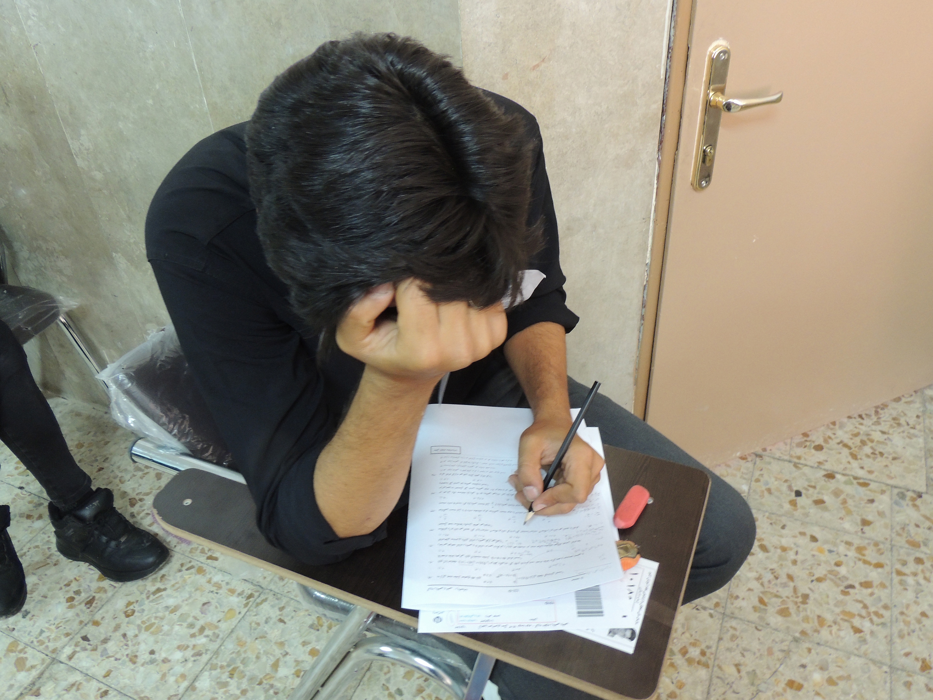 پایان راند نخست ماراتن کنکور/ 984 هزار و 214 داوطلب در گروه‌های ریاضی و انسانی آزمون دادند