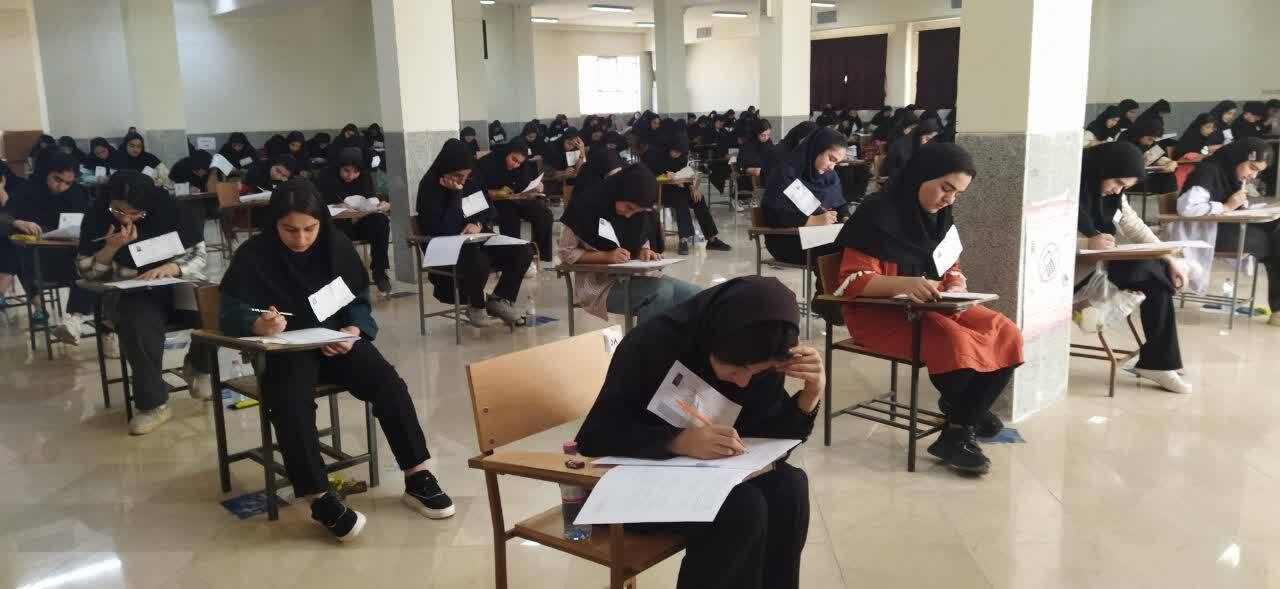 پایان راند نخست ماراتن کنکور/ 984 هزار و 214 داوطلب در گروه‌های ریاضی و انسانی آزمون دادند
