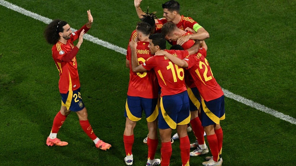 دو سلطان یورو 2024 در نبرد آخر؛ خورشید قهرمانی به اسپانیا لبخند می زند یا انگلیس ؟ دو سلطان یورو 2024 در نبرد آخر؛ خورشید قهرمانی به اسپانیا لبخند می زند یا انگلیس ؟