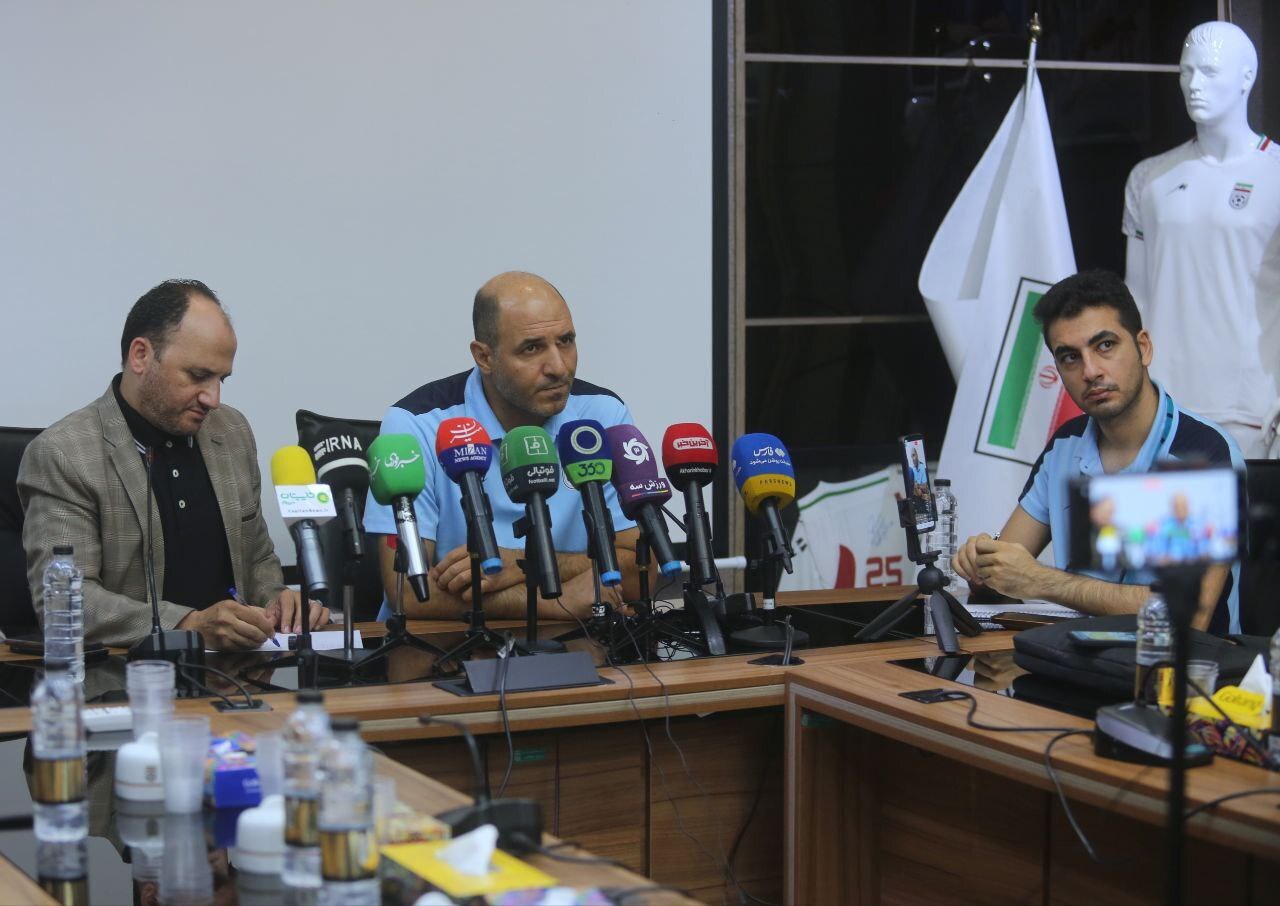 نادری: نادری: