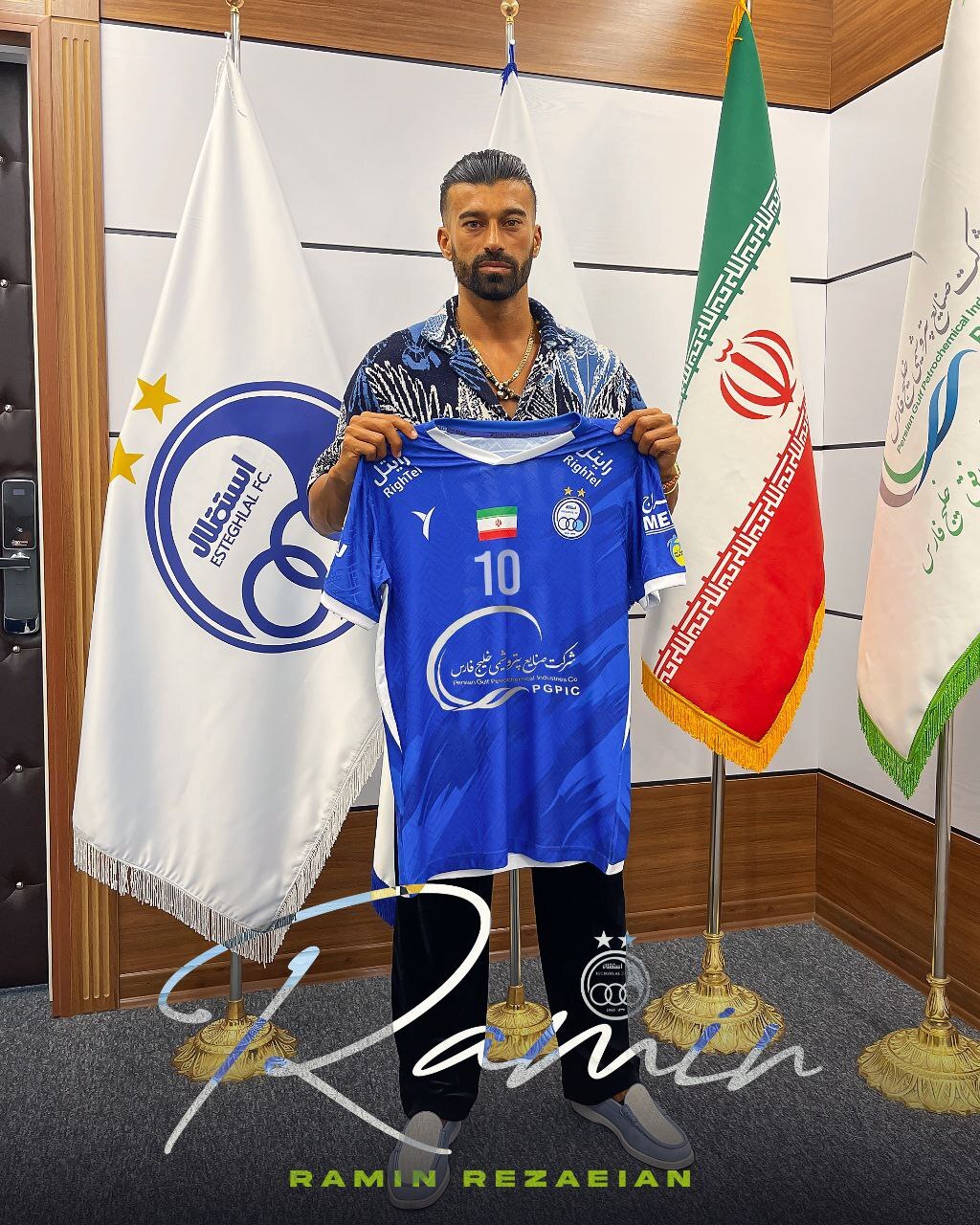 رسمی| بمب آبیها ترکید؛ رضاییان به استقلال پیوست رسمی| بمب آبیها ترکید؛ رضاییان به استقلال پیوست