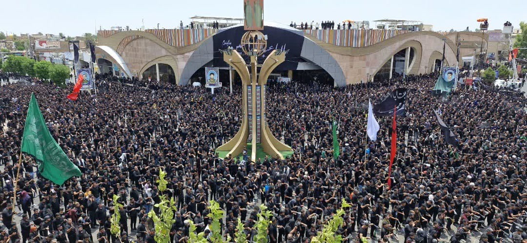 یک ایران غرق در سوگ سقای کربلا/ مردم برای یار وفادار حضرت سیدالشهدا(ع) به سر و سینه زدند یک ایران غرق در سوگ سقای کربلا/ مردم برای یار وفادار حضرت سیدالشهدا(ع) به سر و سینه زدند
