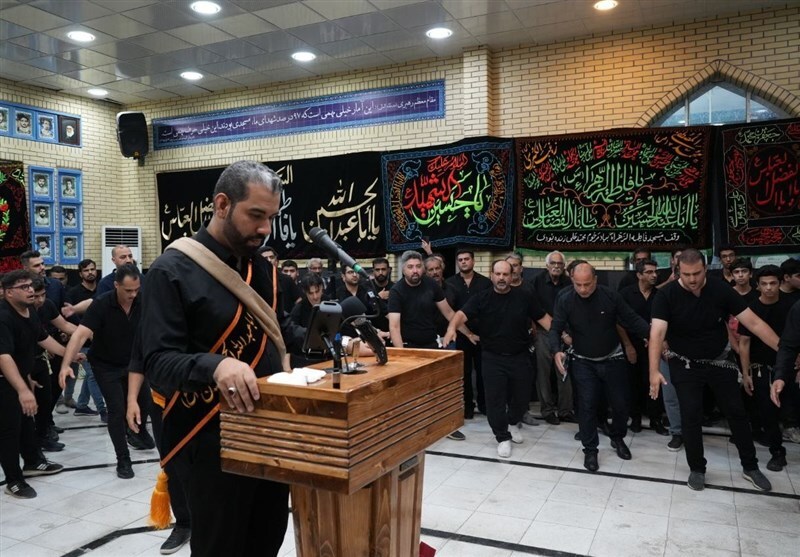 طنین «لبیک یا حسین» در عاشورای سیدالشهدا(ع)/ ایران اسلامی یکپارچه غرق در ماتم شد