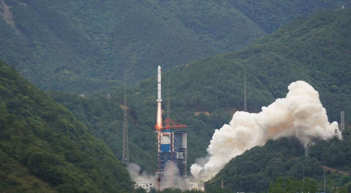 ماهواره مشترک چین و فرانسه اسرار کیهان را کشف می‌‌کند