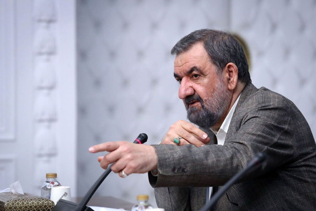 محسن رضایی: به پزشکیان برای ایجاد دولت اجماع ملی کمک کنیم