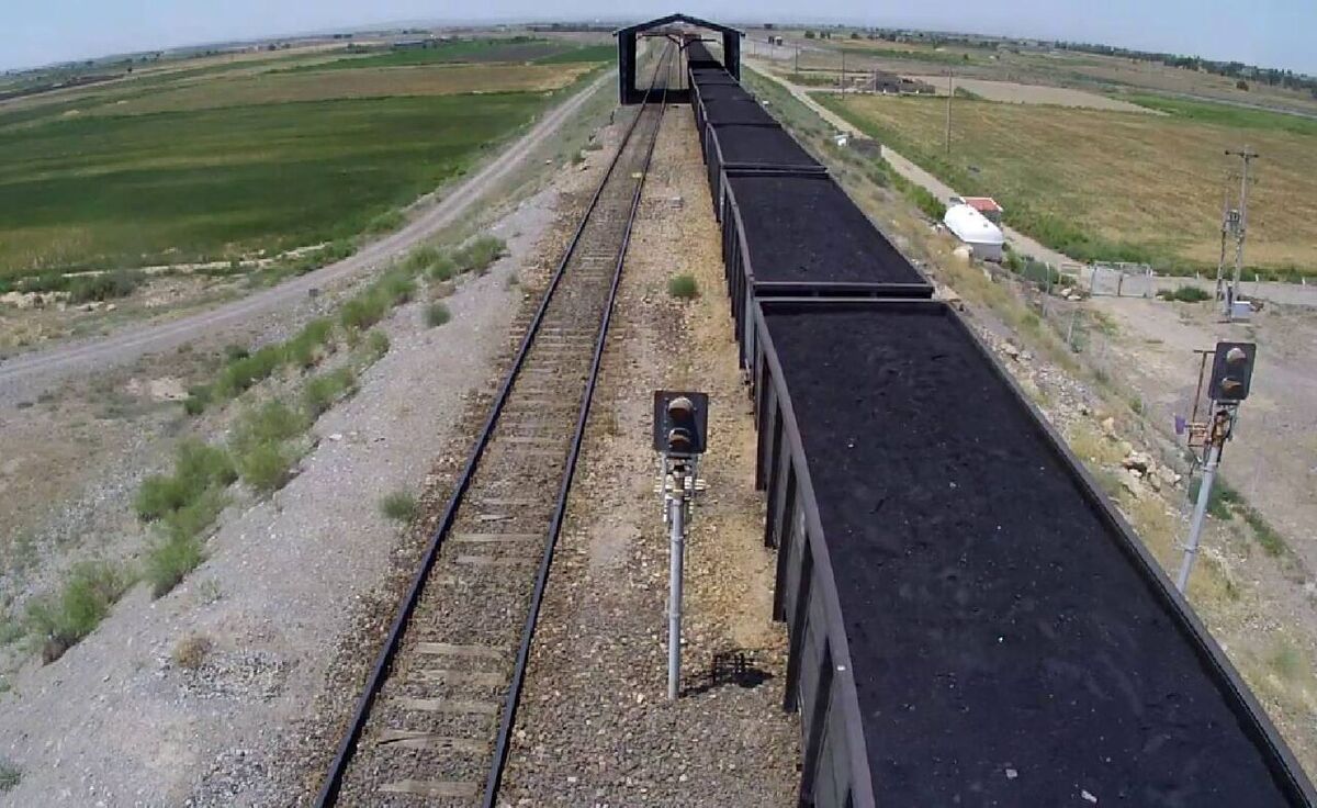 ترانزیت زغال‌سنگ روسیه به هند از طریق راه‌آهن ایران