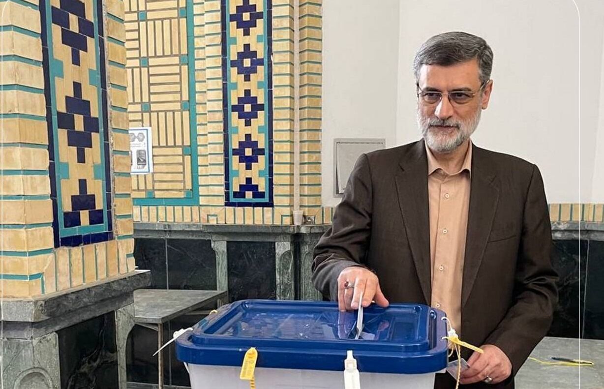 آغاز چهاردهمین انتخابات ریاست جمهوری/ حضور ملت برای خلق حماسه تیرماه آغاز چهاردهمین انتخابات ریاست جمهوری/ حضور ملت برای خلق حماسه تیرماه