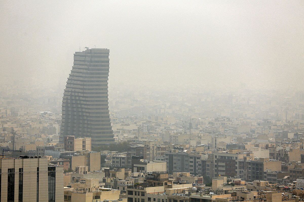 آلودگی وضعیت تهران را قرمز کرد
