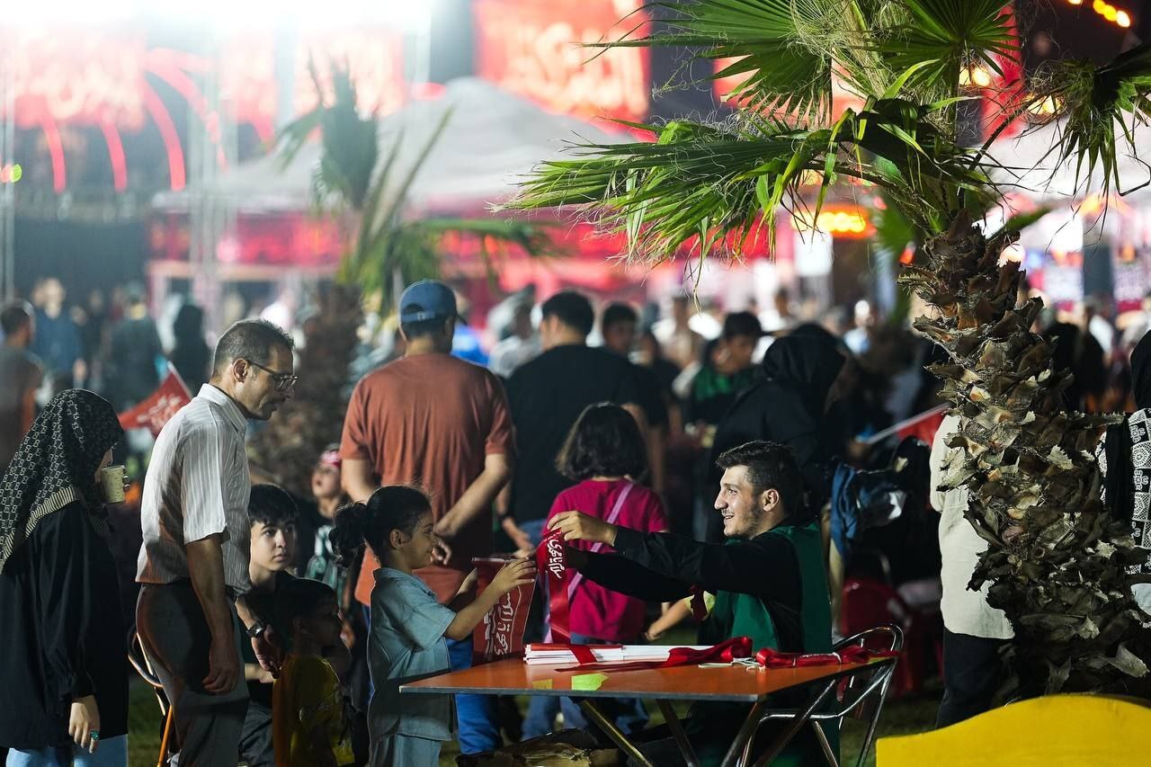 میدان آزادی، بین‌الحرمینی که دل عاشقان حسین(ع) را به کشتی نجات می‌برد