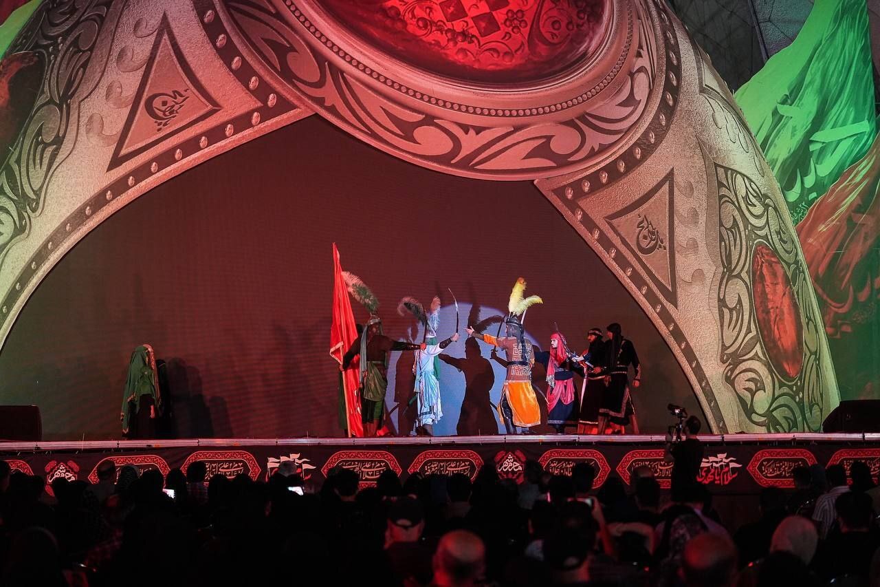 میدان آزادی، بین‌الحرمینی که دل عاشقان حسین(ع) را به کشتی نجات می‌برد