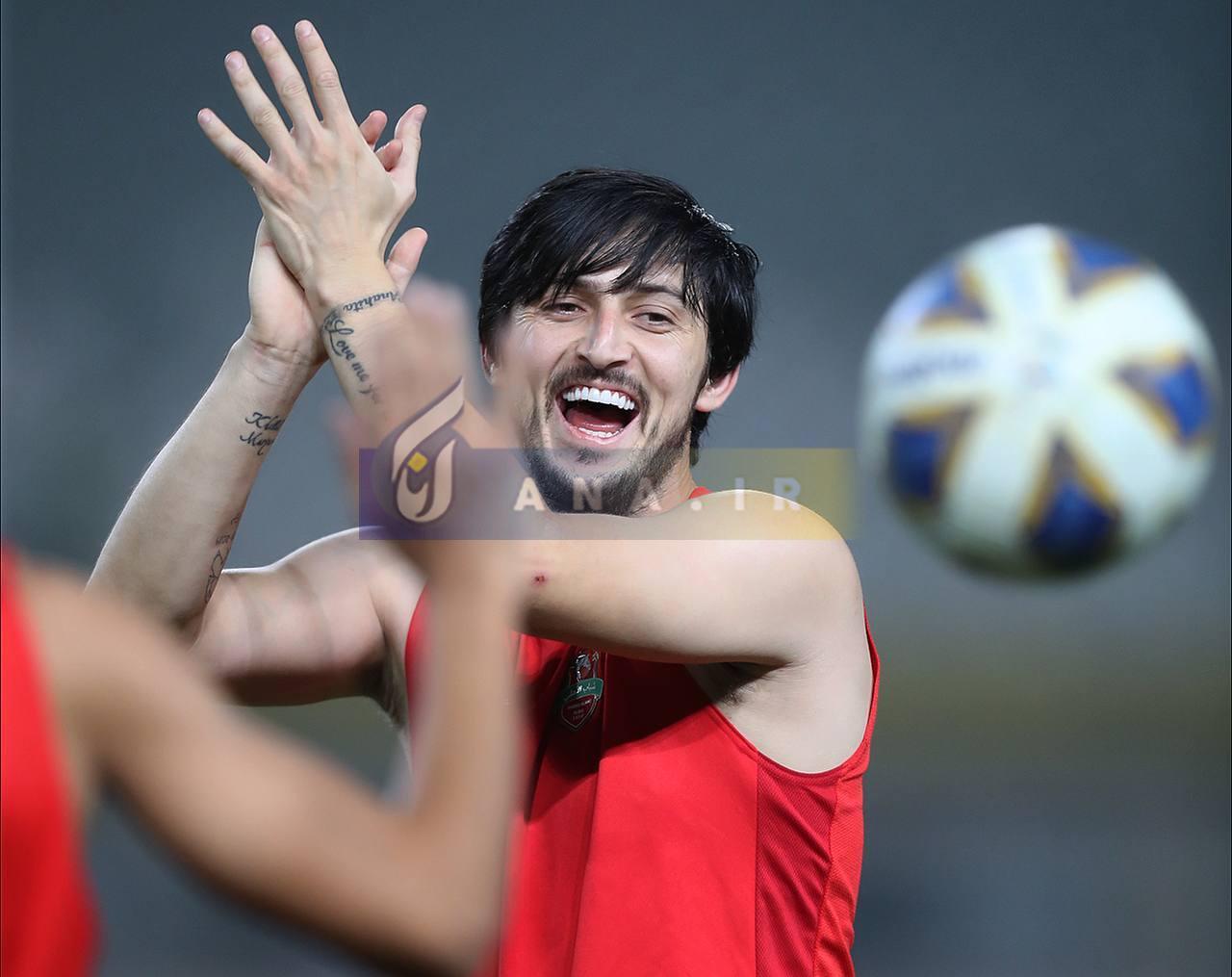 کیفیت بد و عجیب زمین/ حضور عکاسان خانم در نقش جهان برای اولین بار+ عکس و فیلم کیفیت بد و عجیب زمین/ حضور عکاسان خانم در نقش جهان برای اولین بار+ عکس و فیلم