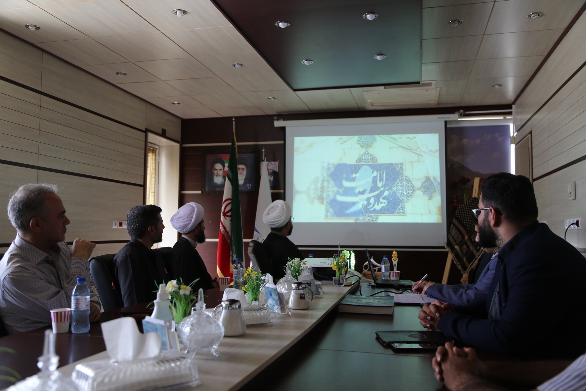 رونمایی از پوستر سومین جشنواره کشوری عکس هدایت رونمایی از پوستر سومین جشنواره کشوری عکس هدایت