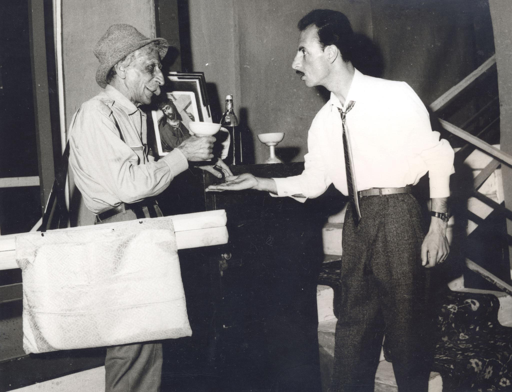 کملطفی مدیران به حریرچیان در نصف جهان/ هنرمندی که شکوفایی دوباره را مدیون سروش صحت میدانست///////// کملطفی مدیران به حریرچیان در نصف جهان/ هنرمندی که شکوفایی دوباره را مدیون سروش صحت میدانست/////////