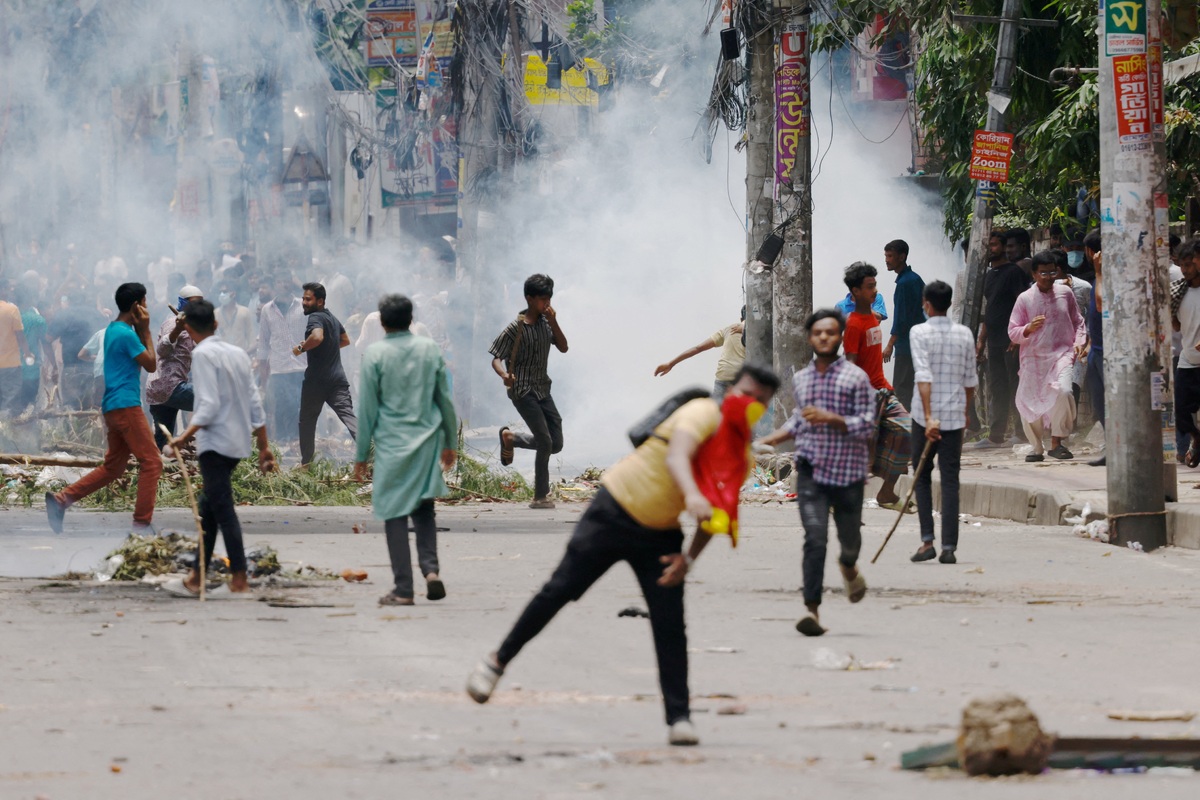 اعتراضات دانشجویی بنگلادش به «جنبش علیه نخست وزیر» تبدیل شد