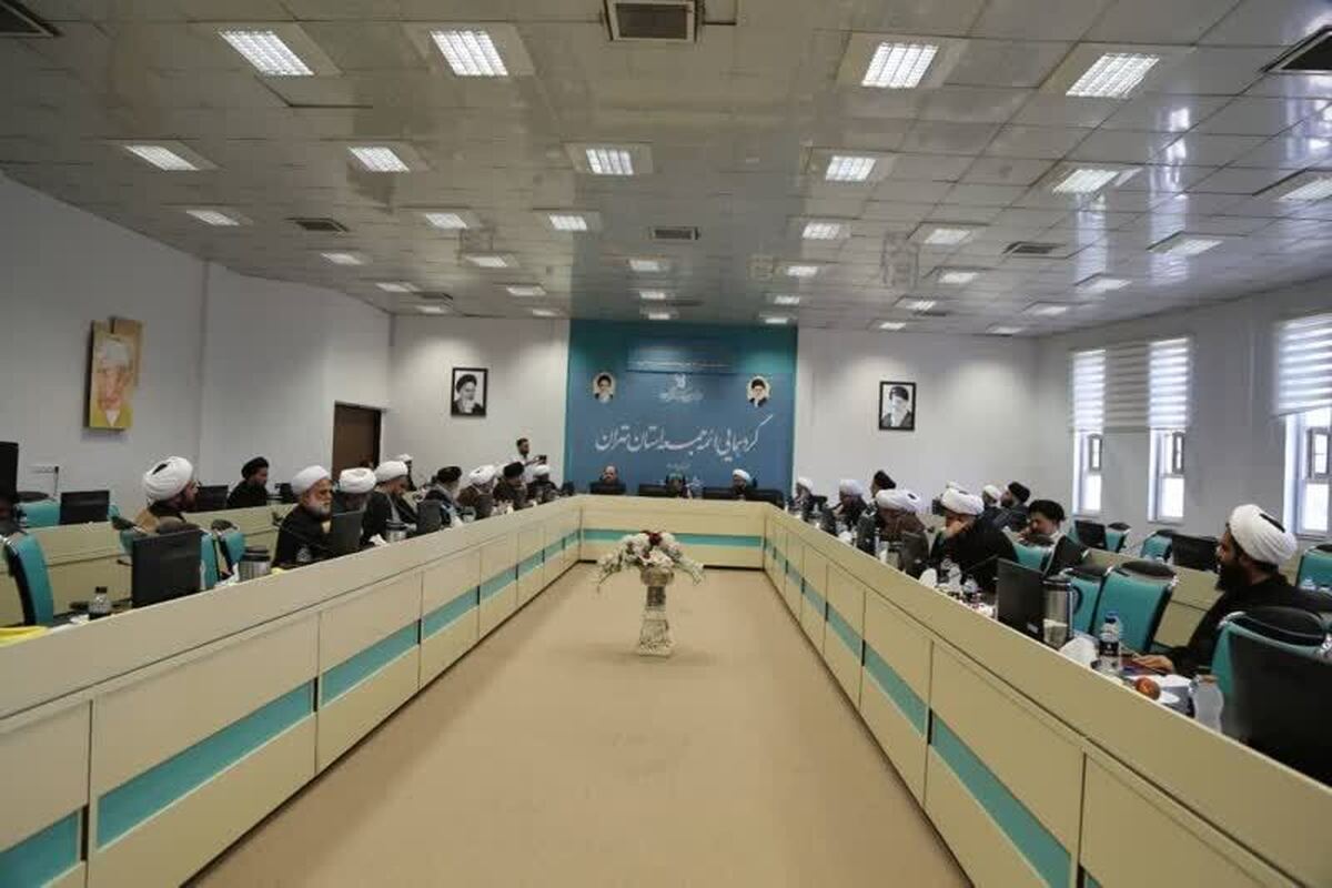 مسئله گرمای کم‌سابقه و برق به نشست ائمه جمعه استان تهران هم کشیده شد