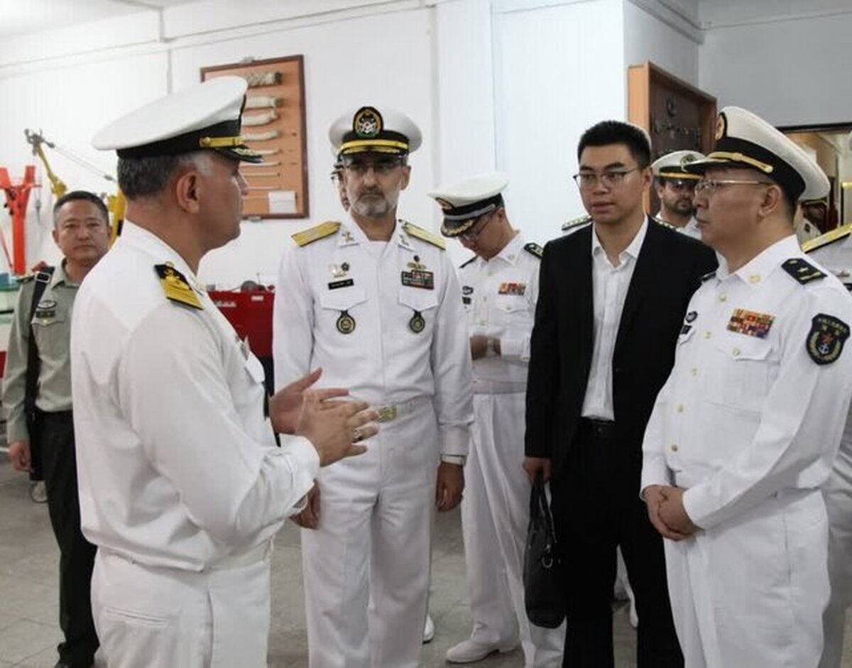 بازدید اعضای دانشگاه دفاع دریایی چین از دانشگاه دریایی ارتش