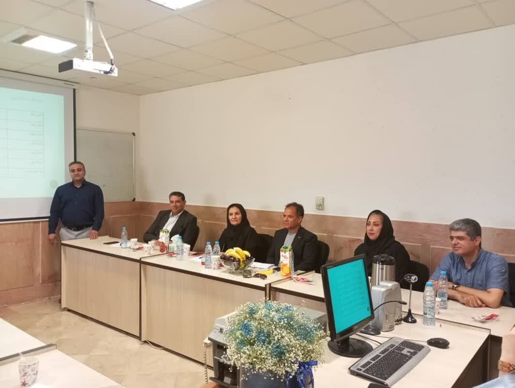 بررسی تأثیر قارچ purpureocillium lilacinum بر گیاه گوجهفرنگی؛ تولید بیشترین میزان اسپور در یک گرم بستر بررسی تأثیر قارچ purpureocillium lilacinum بر گیاه گوجهفرنگی؛ تولید بیشترین میزان اسپور در یک گرم بستر