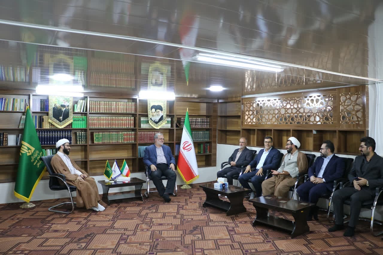 سروریمجد: دانشگاه آزاد به سمت کسب درآمدهای غیرشهریه حرکت میکند سروریمجد: دانشگاه آزاد به سمت کسب درآمدهای غیرشهریه حرکت میکند