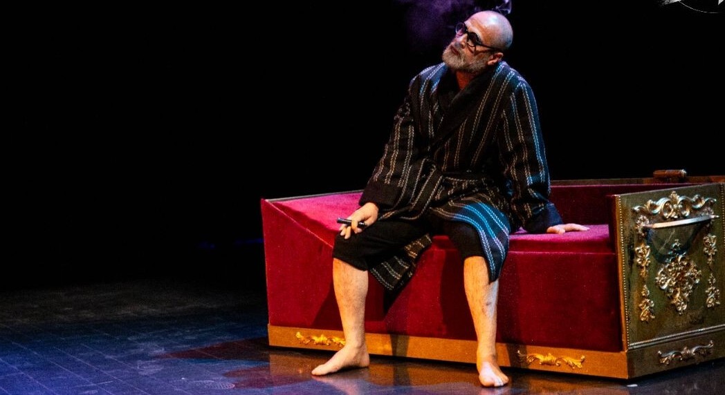 نمایش تناقضات ذهن پدر علم روانکاوی دنیا/«زیگموند» در تاریک روشنای دنیای علم نمایش تناقضات ذهن پدر علم روانکاوی دنیا/«زیگموند» در تاریک روشنای دنیای علم