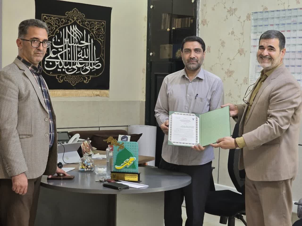 تقویت نقاط اشتراک مذاهب اسلامی با برگزاری جشنواره شعر و داستان نبوی تقویت نقاط اشتراک مذاهب اسلامی با برگزاری جشنواره شعر و داستان نبوی