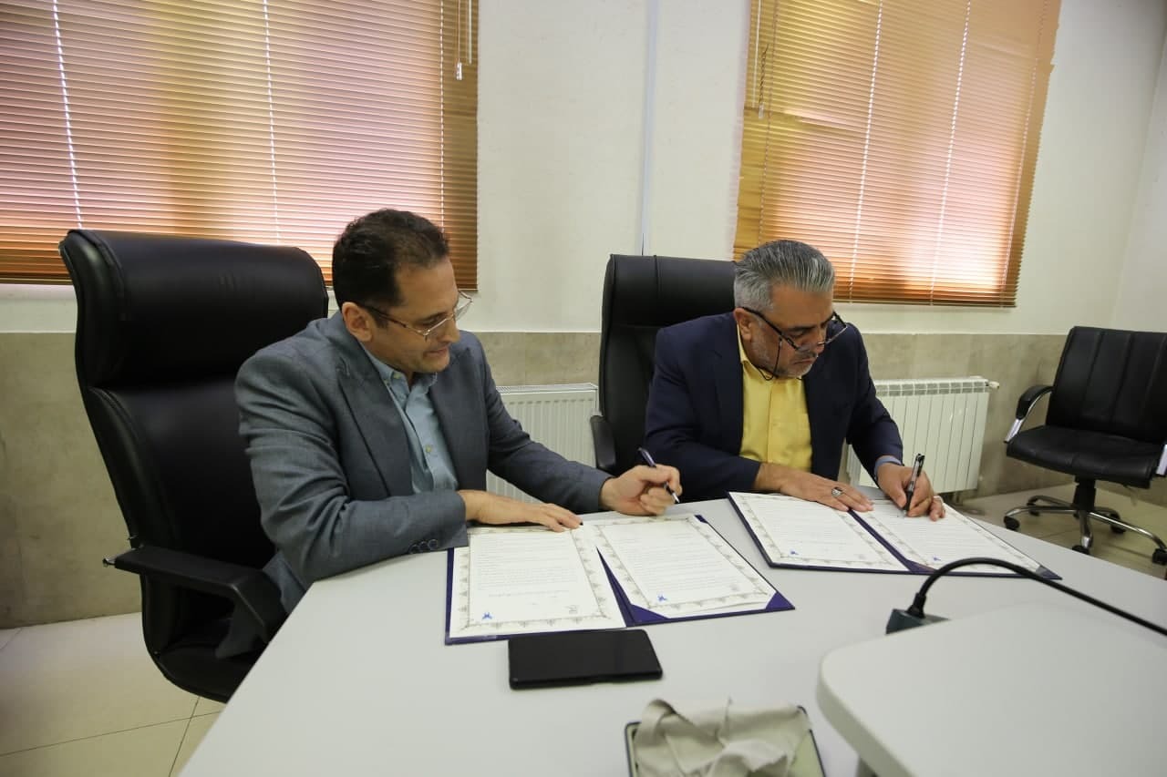 دانشگاه آزاد کرج بهزودی صاحب ۷ مرکز تحقیقاتی دیگر میشود دانشگاه آزاد کرج بهزودی صاحب ۷ مرکز تحقیقاتی دیگر میشود