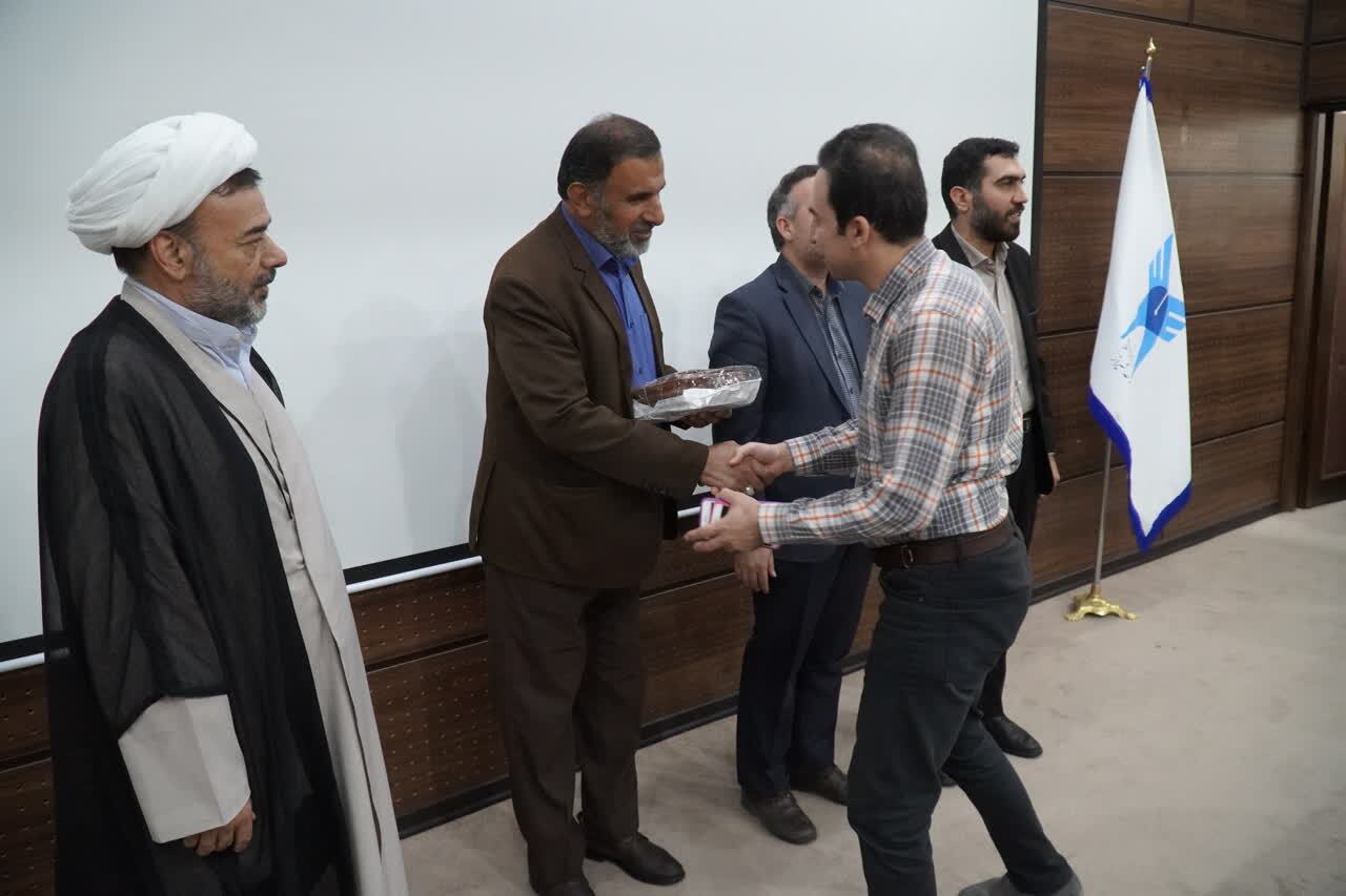 برنامه دانشگاه آزاد برای تسریع ارتقای استادان در سطح استان فارس