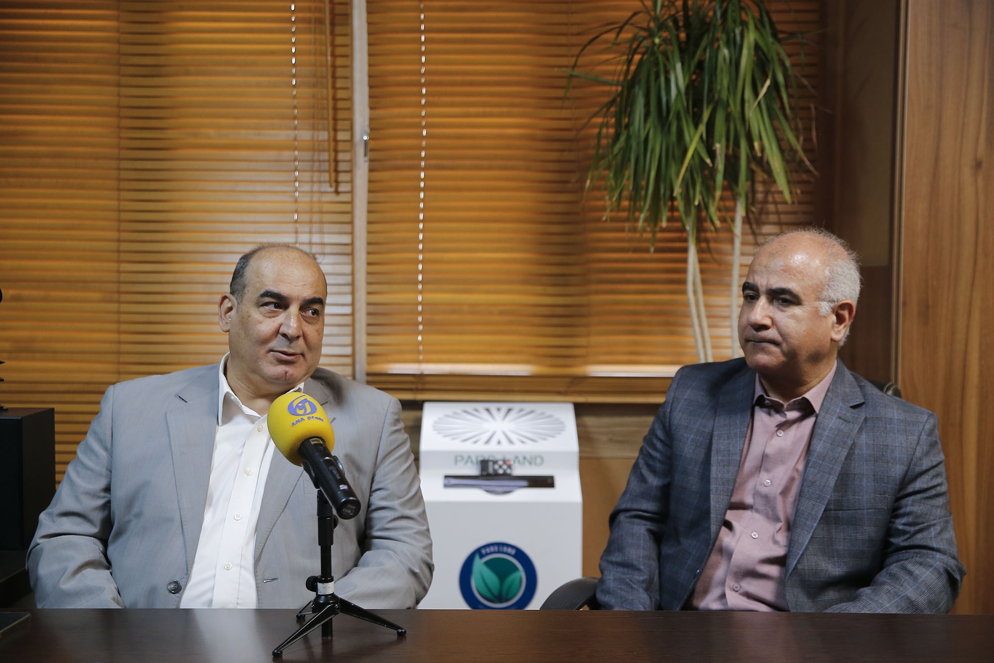 کشف دنیای پزشکی نا متعارف در آسمان، زمین و دریا کشف دنیای پزشکی نا متعارف در آسمان، زمین و دریا