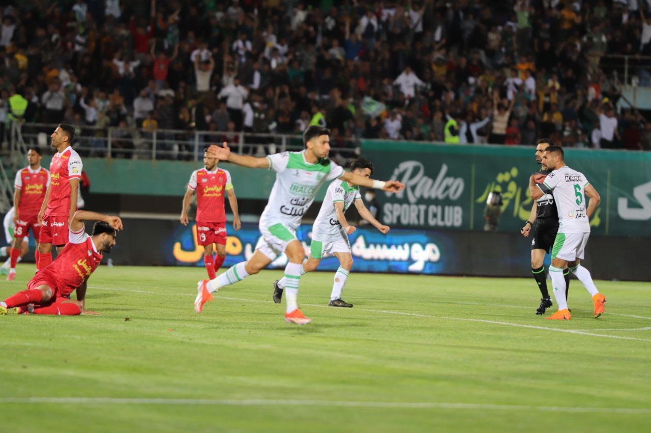 مرور اتفاقات آخرین تقابل پرسپولیس و آلومینیوم| از گل سالم اورونوف تا شکسته شدن طلسم دروازهبان پرسپولیس مرور اتفاقات آخرین تقابل پرسپولیس و آلومینیوم| از گل سالم اورونوف تا شکسته شدن طلسم دروازهبان پرسپولیس