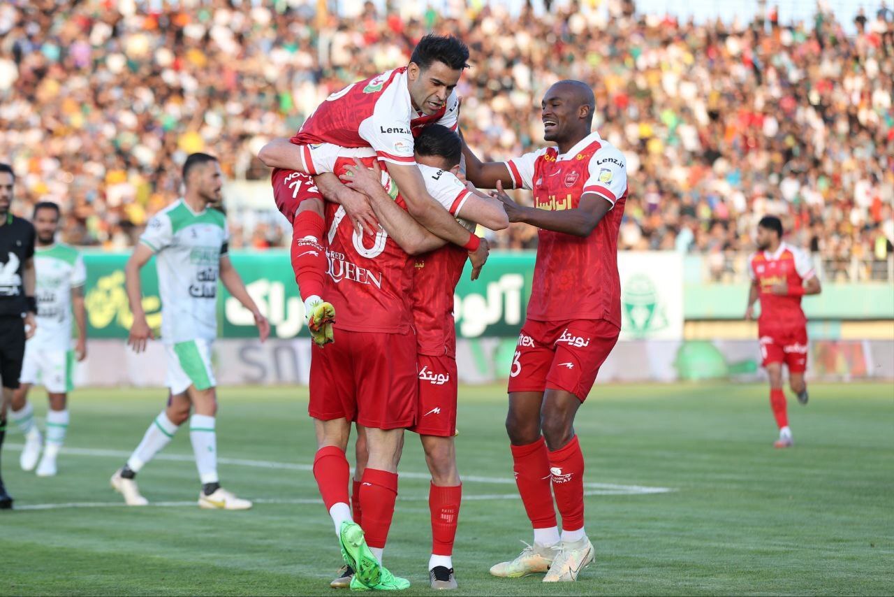 مرور اتفاقات آخرین تقابل پرسپولیس و آلومینیوم| از گل سالم اورونوف تا شکسته شدن طلسم دروازهبان پرسپولیس مرور اتفاقات آخرین تقابل پرسپولیس و آلومینیوم| از گل سالم اورونوف تا شکسته شدن طلسم دروازهبان پرسپولیس