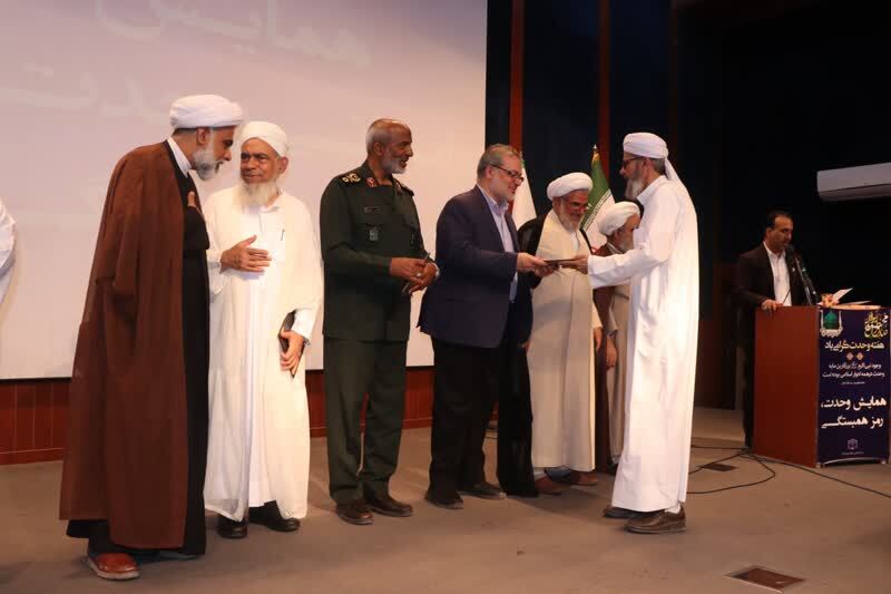 حفظ اتحاد مذاهب اسلامی نقشه‌های دشمن را در نطفه خفه می‌کند