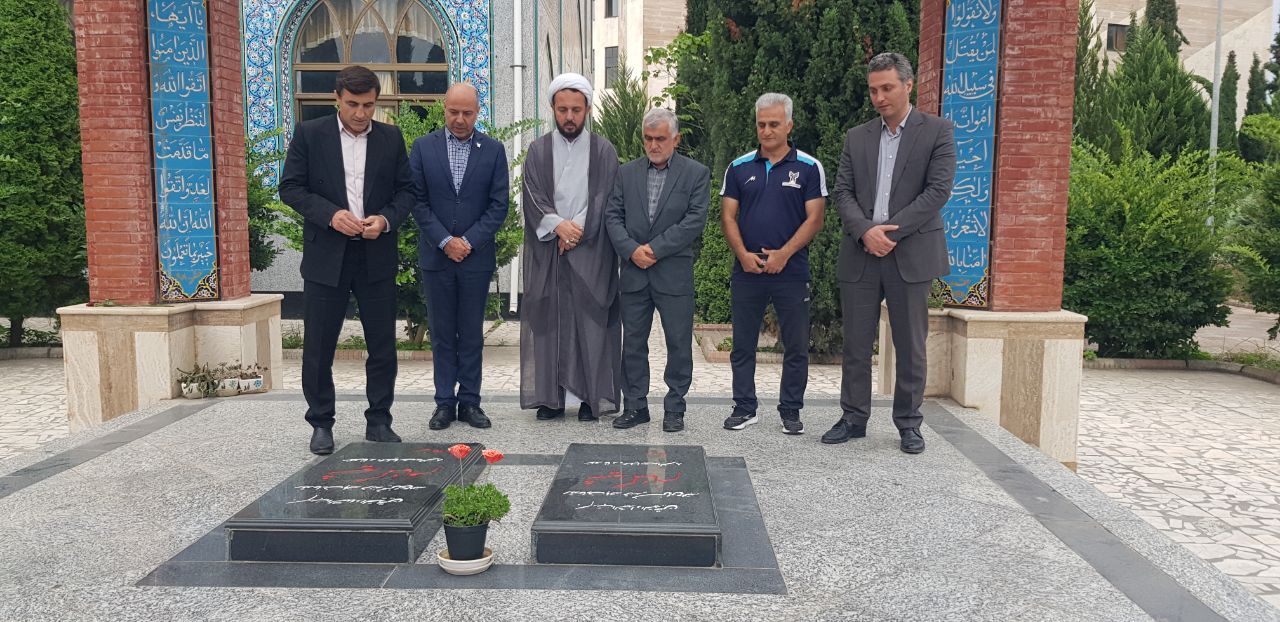 حضور رئیس مرکز ورزش و تربیتبدنی دانشگاه آزاد در تمرین تیم کشتی آزاد واحد بابل حضور رئیس مرکز ورزش و تربیتبدنی دانشگاه آزاد در تمرین تیم کشتی آزاد واحد بابل