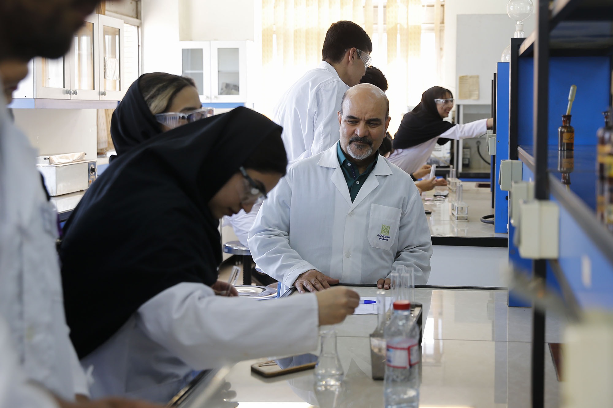 مطالعهای که با جنگ نفتکشها ناتمام ماند/ 10 هزار گونه گیاهی؛ سهم تولید دارو تنها 2 درصد مطالعهای که با جنگ نفتکشها ناتمام ماند/ 10 هزار گونه گیاهی؛ سهم تولید دارو تنها 2 درصد