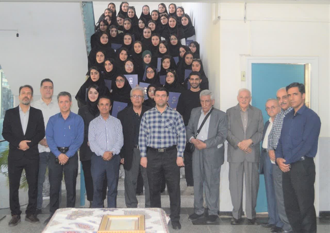 جزئیاتی از طراحی ۷۰ اثر پرتره پزشکان اصفهانی جزئیاتی از طراحی ۷۰ اثر پرتره پزشکان اصفهانی