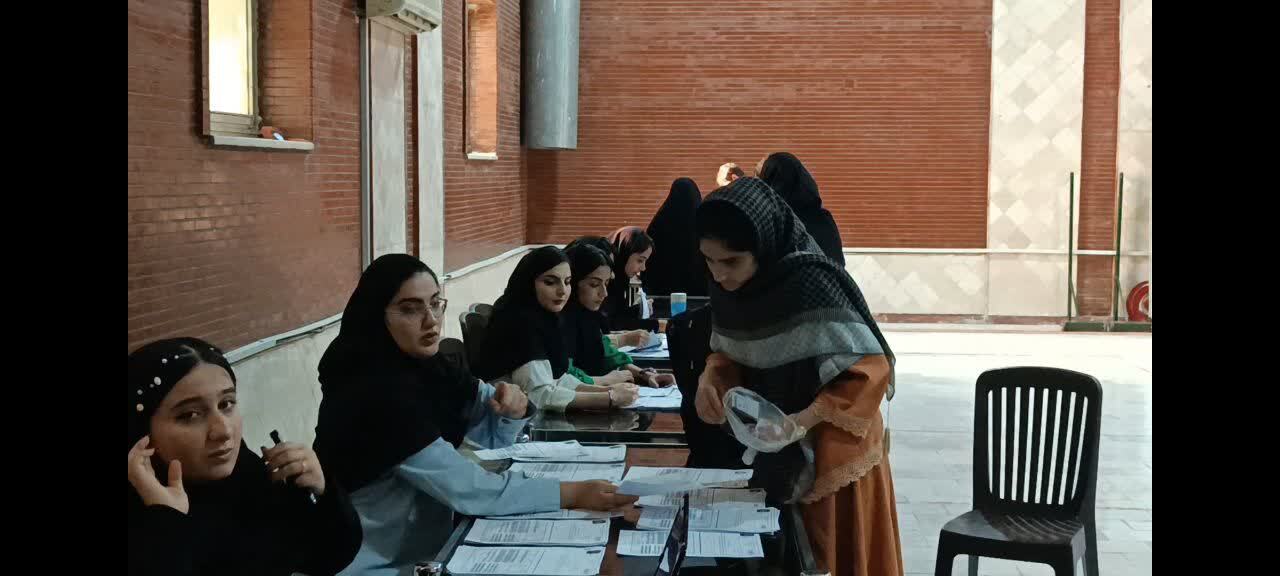 حضور یکهزار و ۳۷ داوطلب علوم ورزشی در آزمون عملی؛ دختران ۵۶۹ نفر و پسران ۴۶۸ نفر حضور یکهزار و ۳۷ داوطلب علوم ورزشی در آزمون عملی؛ دختران ۵۶۹ نفر و پسران ۴۶۸ نفر